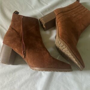 Maurice size 8 ankle boots